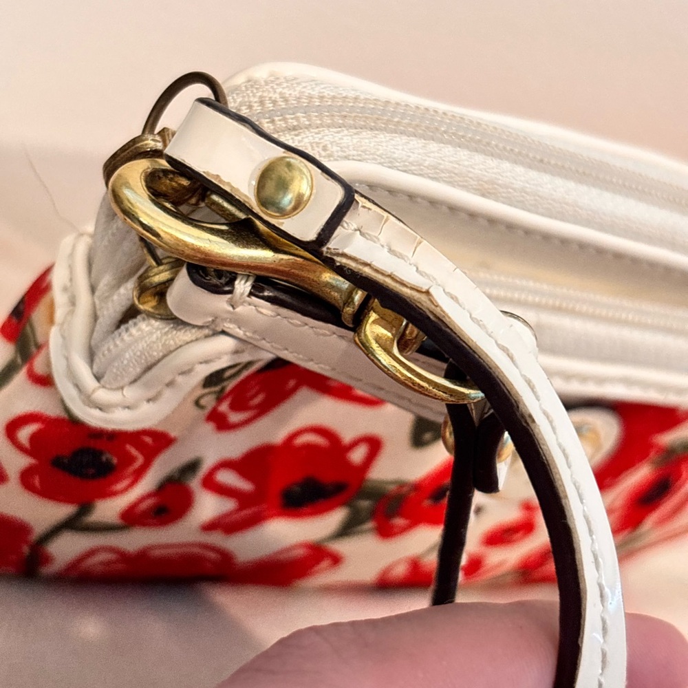 COACH Poppy Flower Print Small Wristlet (Style F48950) - Picture 4 of 16